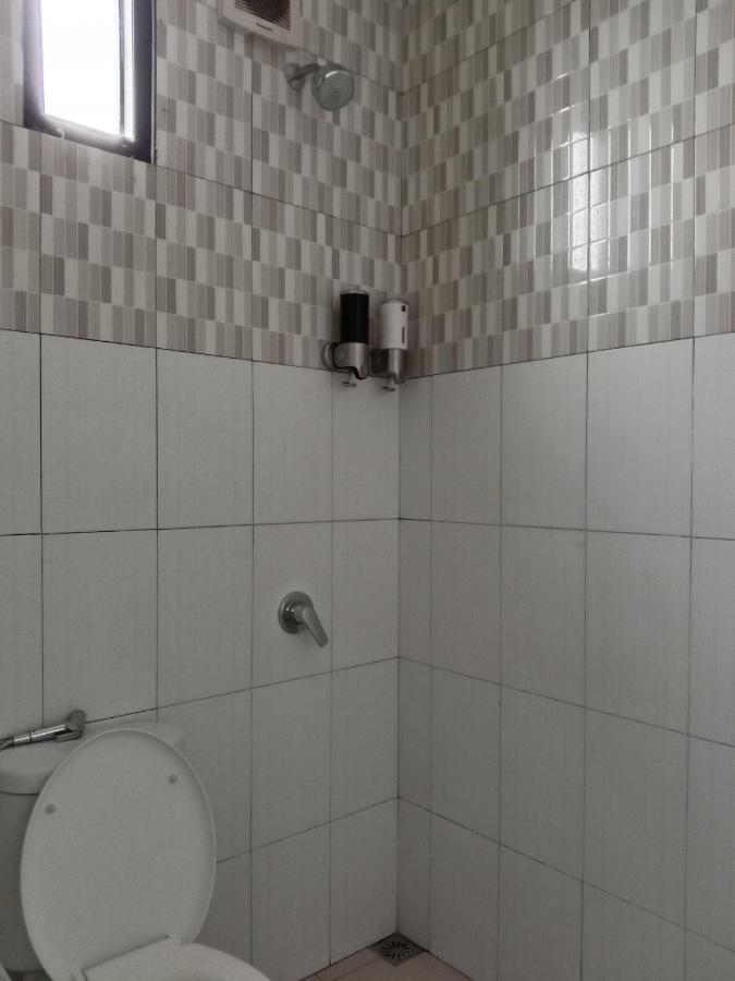 The New Orlinds Guest House Wonosari Экстерьер фото